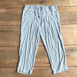 Soft surrounding pajama pants. Thermal pattern